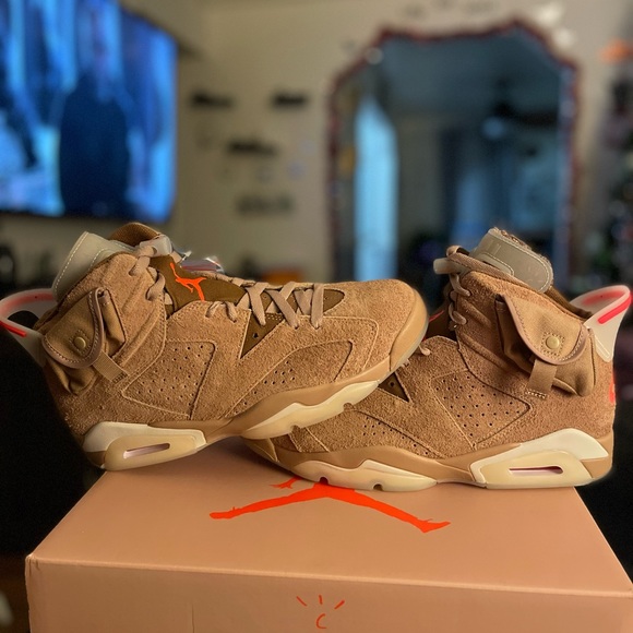 Jordan Travis scott 6s DS size 9.5 this is a really nice shoe